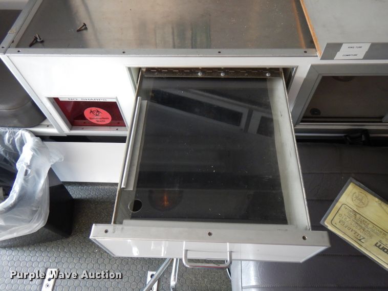 image for item GV9032 1999 Freightliner FL50  ambulance