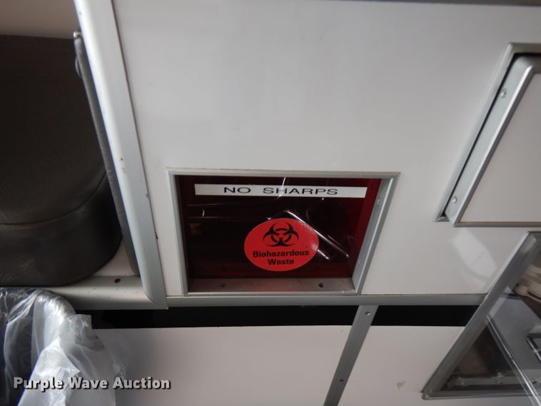 image for item GV9032 1999 Freightliner FL50  ambulance