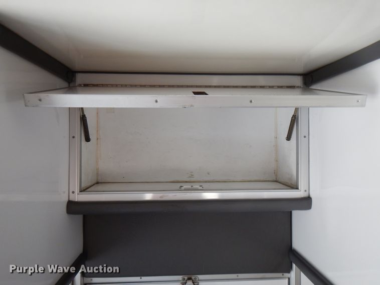 image for item GV9032 1999 Freightliner FL50  ambulance