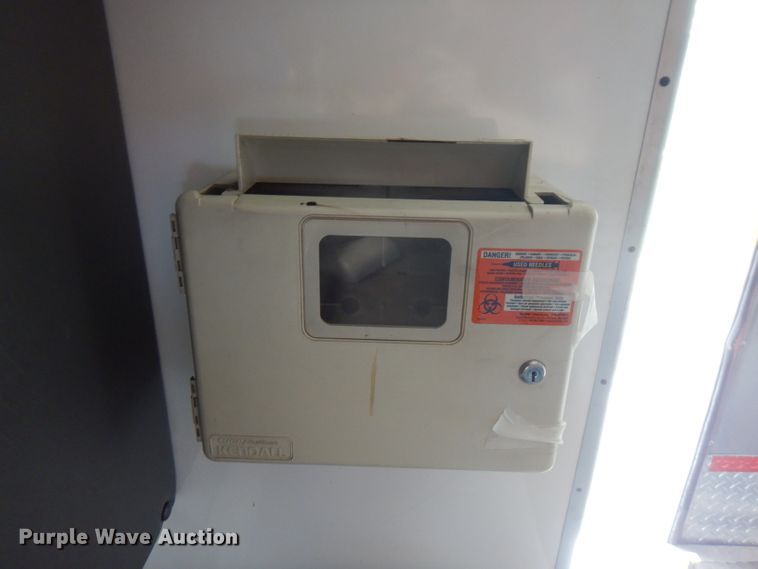 image for item GV9032 1999 Freightliner FL50  ambulance