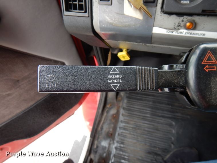 image for item GV9032 1999 Freightliner FL50  ambulance