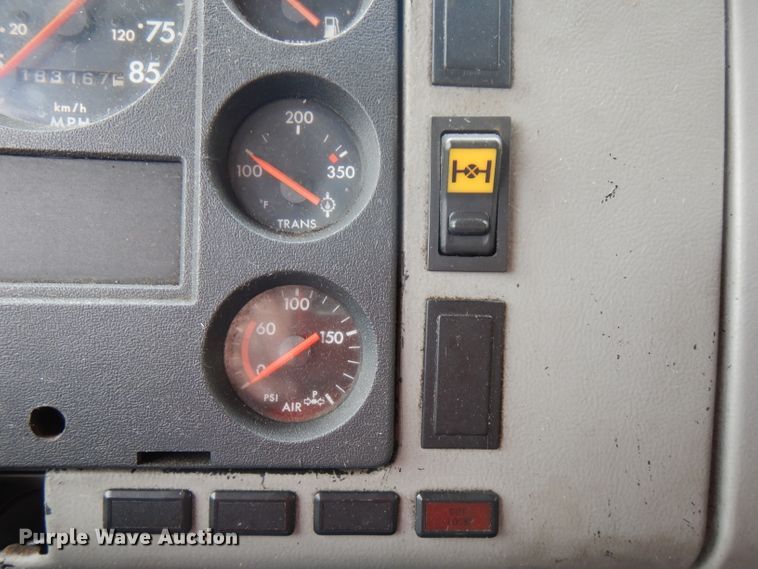 image for item GV9032 1999 Freightliner FL50  ambulance