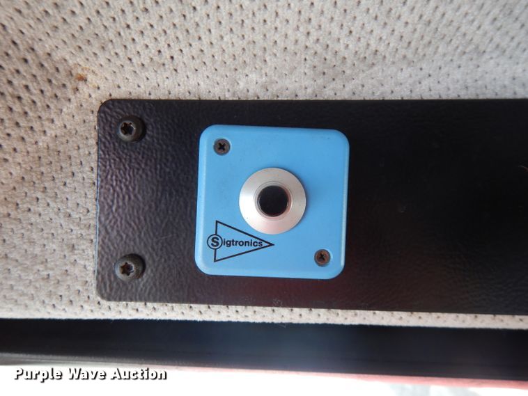 image for item GV9032 1999 Freightliner FL50  ambulance