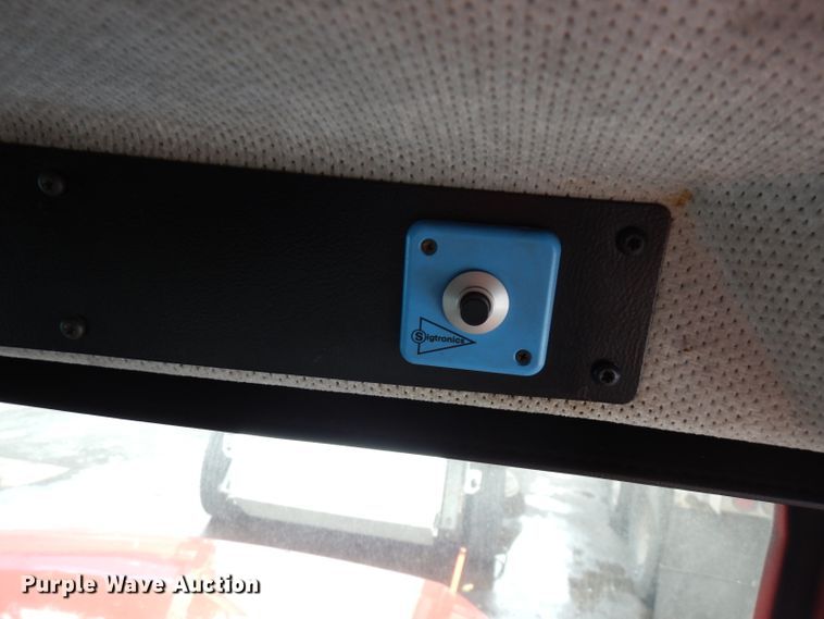 image for item GV9032 1999 Freightliner FL50  ambulance