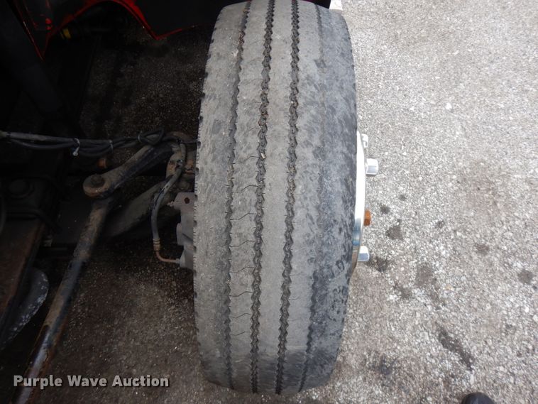 image for item GV9032 1999 Freightliner FL50  ambulance