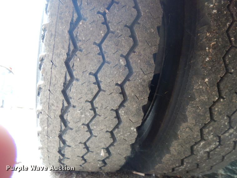 image for item GV9032 1999 Freightliner FL50  ambulance