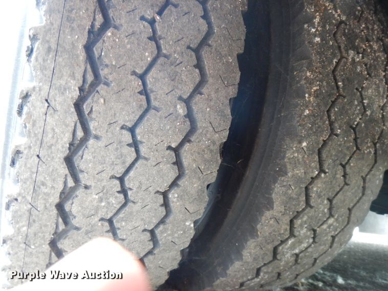 image for item GV9032 1999 Freightliner FL50  ambulance