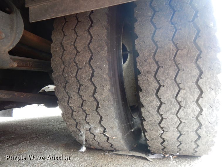 image for item GV9032 1999 Freightliner FL50  ambulance