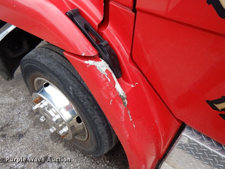 image for item GV9032 1999 Freightliner FL50  ambulance