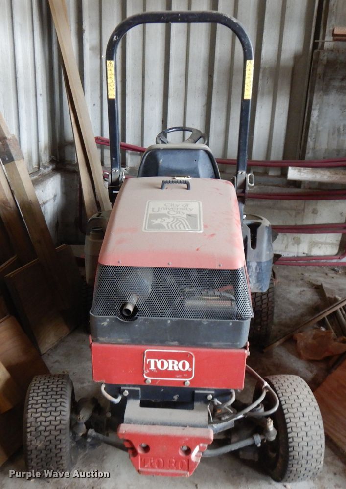 image for item GV9043 Toro Ground Master 3280-D lawn mower