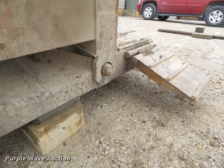 image for item GX9066 1989 Load King PHD70/90-3 lowboy equipment trailer