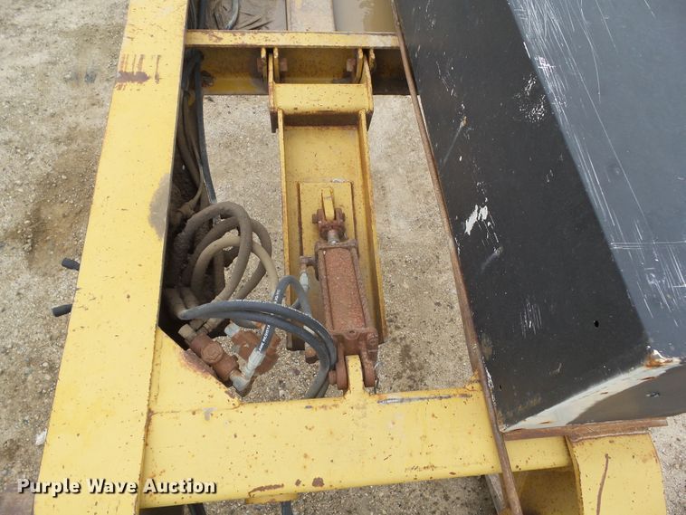 image for item GX9066 1989 Load King PHD70/90-3 lowboy equipment trailer