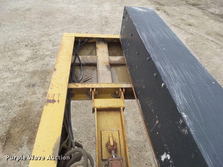 image for item GX9066 1989 Load King PHD70/90-3 lowboy equipment trailer