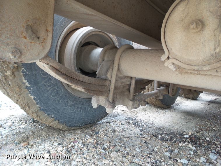 image for item GX9066 1989 Load King PHD70/90-3 lowboy equipment trailer