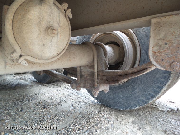 image for item GX9066 1989 Load King PHD70/90-3 lowboy equipment trailer