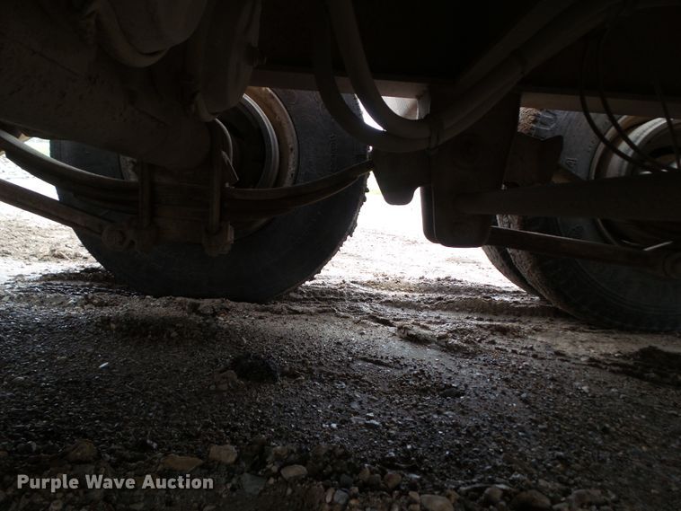 image for item GX9066 1989 Load King PHD70/90-3 lowboy equipment trailer