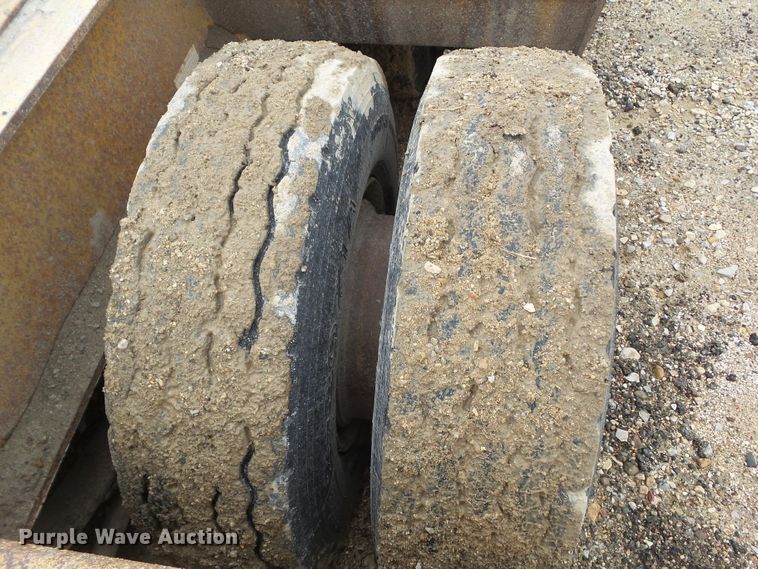 image for item GX9066 1989 Load King PHD70/90-3 lowboy equipment trailer