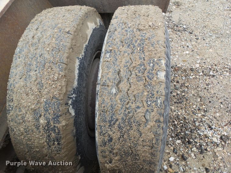 image for item GX9066 1989 Load King PHD70/90-3 lowboy equipment trailer