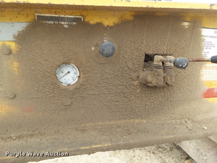 image for item GX9066 1989 Load King PHD70/90-3 lowboy equipment trailer