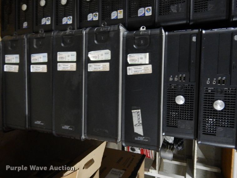 image for item HT9071 Approximately 84 Dell CPUs