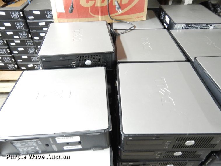 image for item HT9071 Approximately 84 Dell CPUs