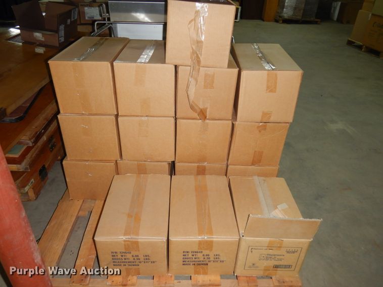 image for item HT9080 (15) boxes of liquid soap dispensers