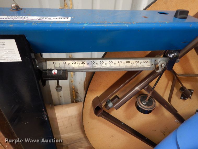 image for item HT9095 C&L scale