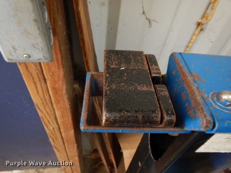 image for item HT9095 C&L scale