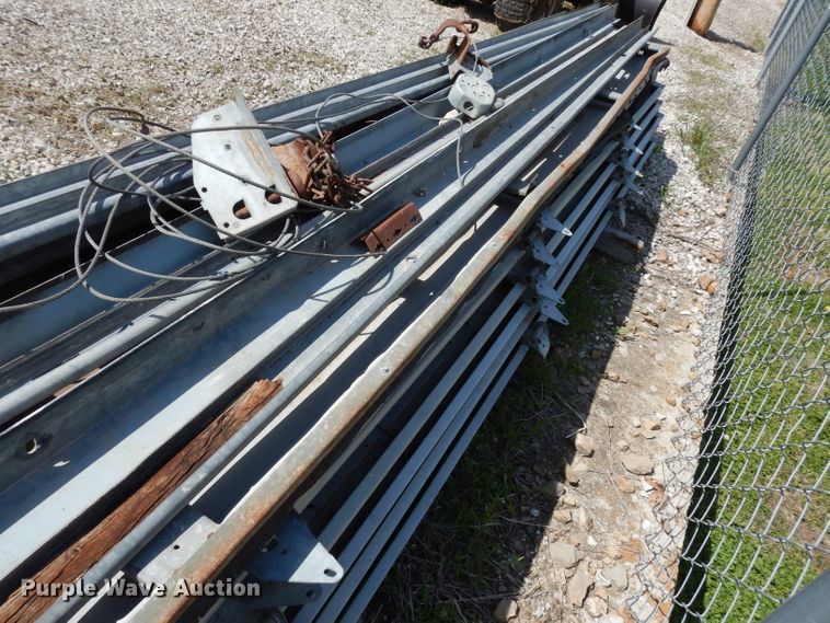 image for item HT9099 Garage door