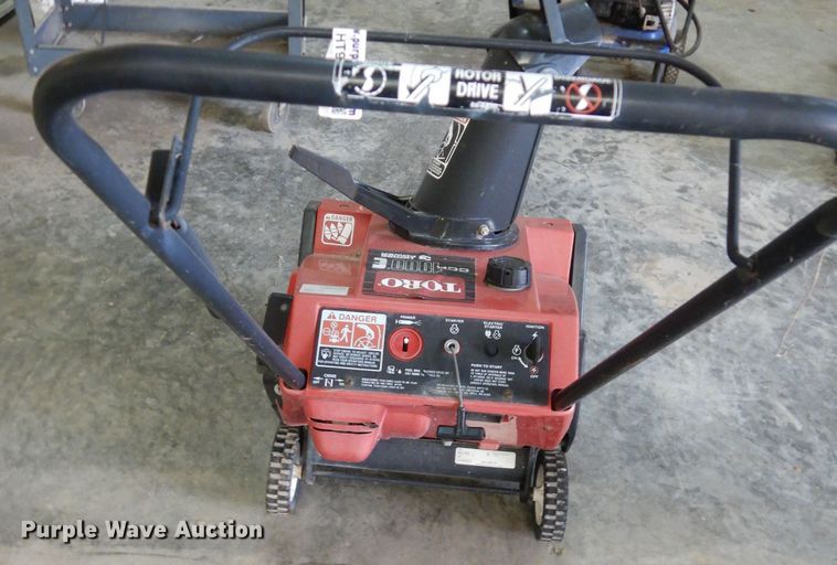 image for item HT9106 Toro CCR1000E snow blower