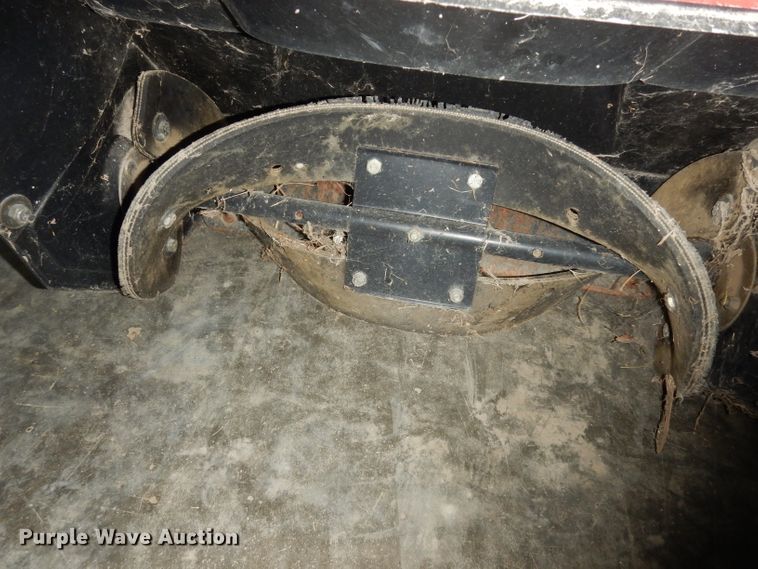 image for item HT9106 Toro CCR1000E snow blower