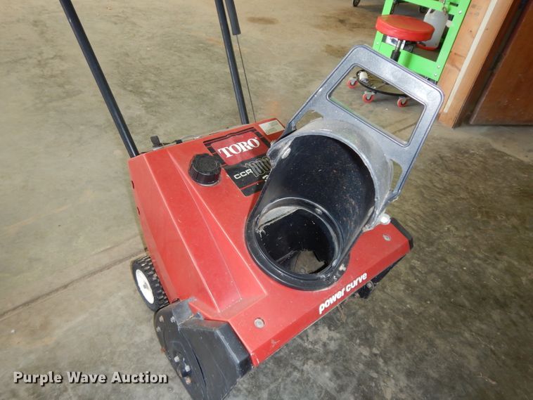 image for item HT9106 Toro CCR1000E snow blower