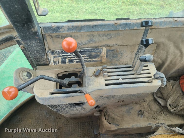 image for item DE2446 1975 John Deere 8430  4WD tractor