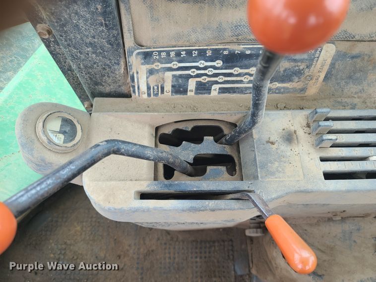 image for item DE2446 1975 John Deere 8430  4WD tractor