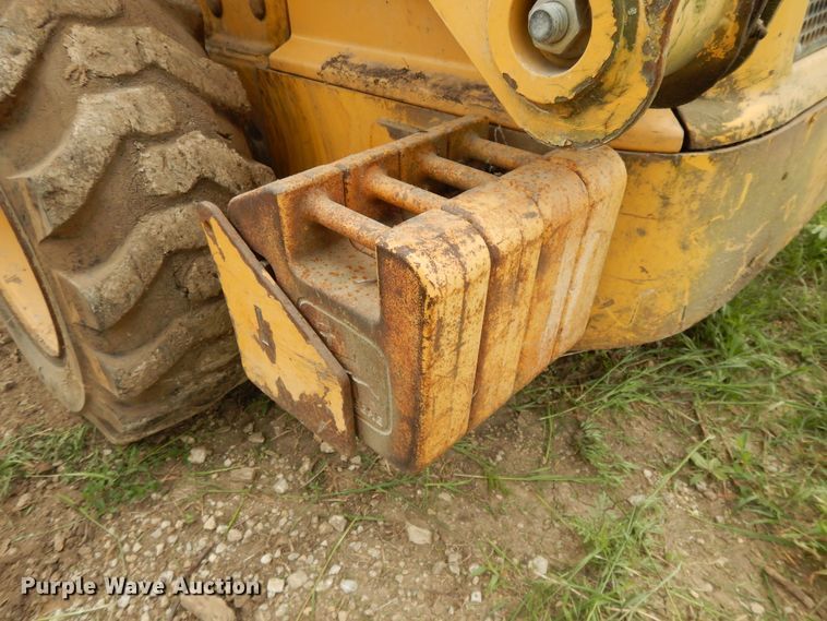 image for item DE5735 2000 John Deere 250  skid steer loader