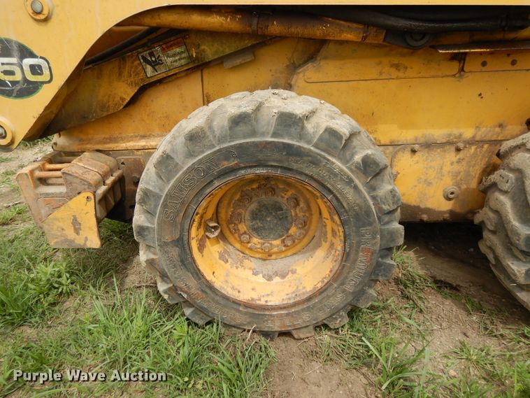 image for item DE5735 2000 John Deere 250  skid steer loader