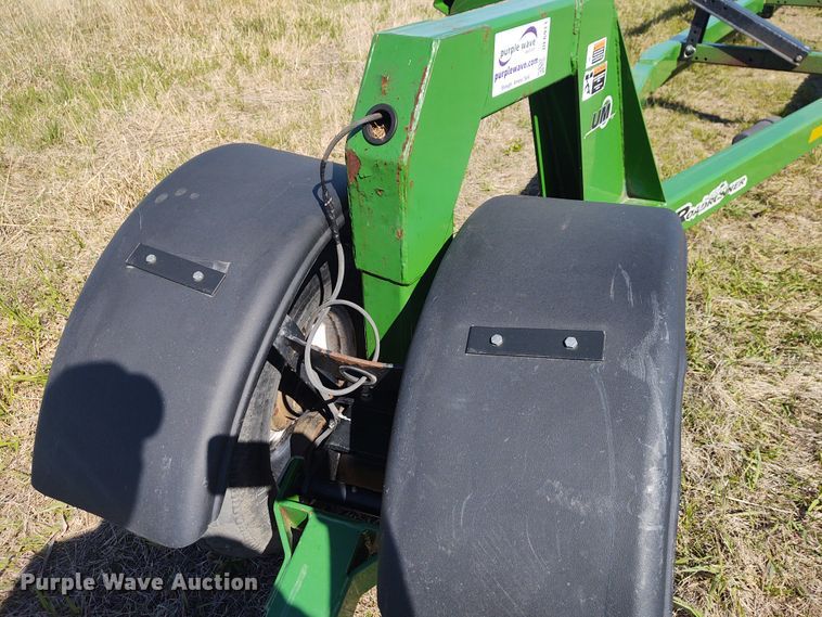 image for item DE6911 Unverferth Roadrunner header trailer