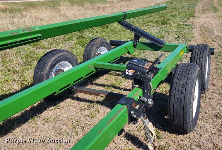 image for item DE6911 Unverferth Roadrunner header trailer