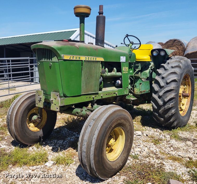 image for item DE6917 John Deere 4020 tractor
