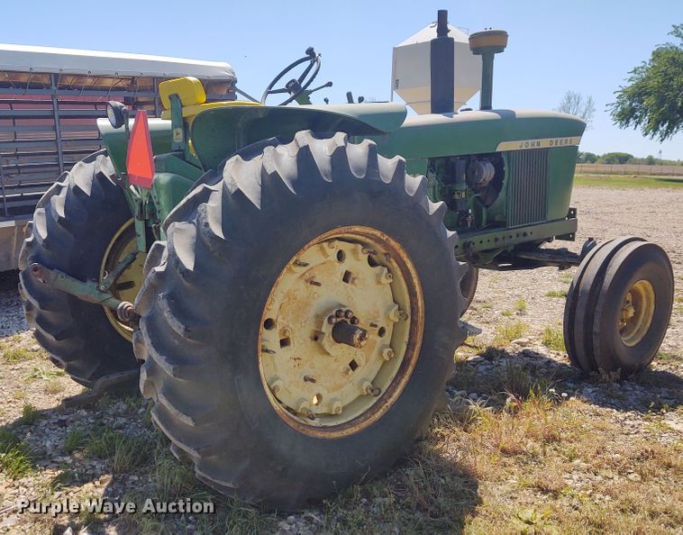 image for item DE6917 John Deere 4020 tractor