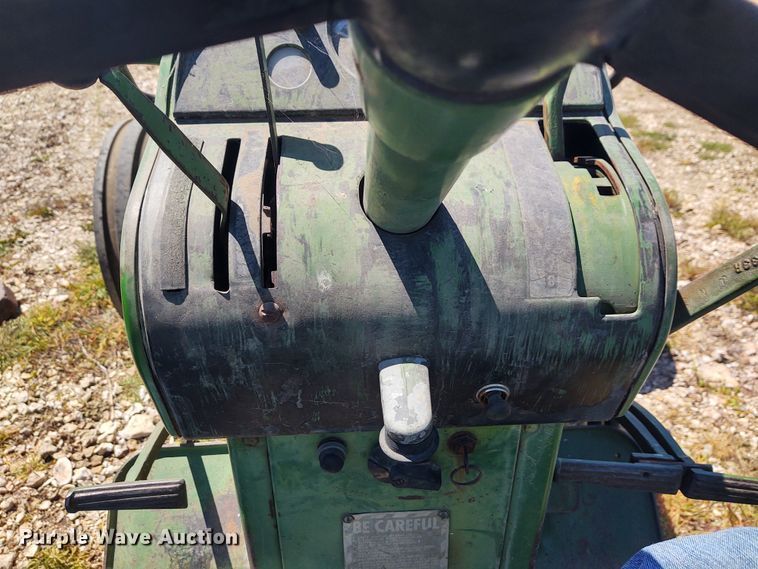 image for item DE6917 John Deere 4020 tractor