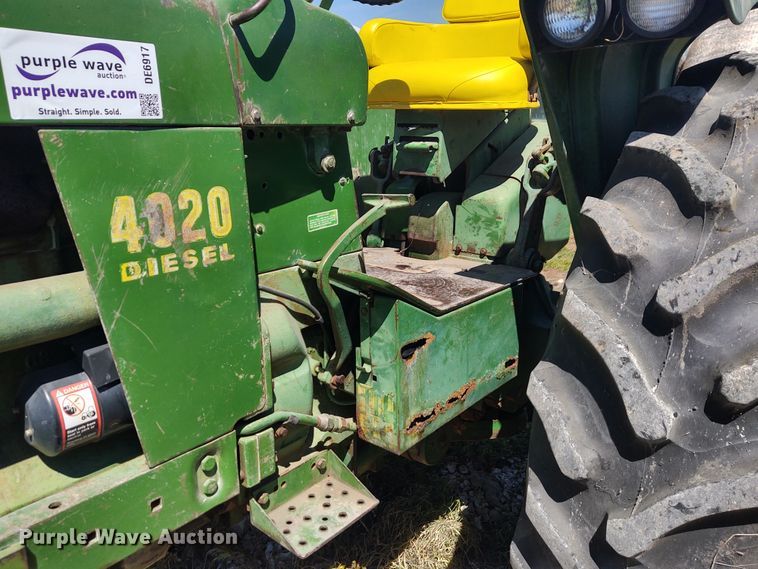 image for item DE6917 John Deere 4020 tractor