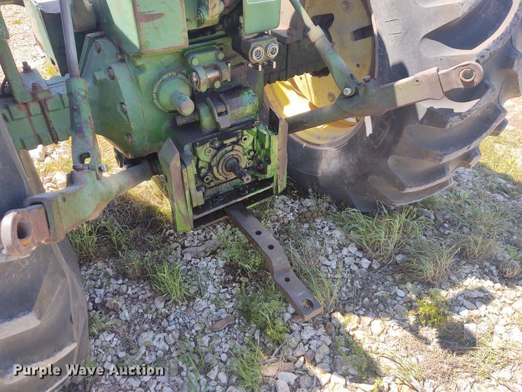 image for item DE6917 John Deere 4020 tractor