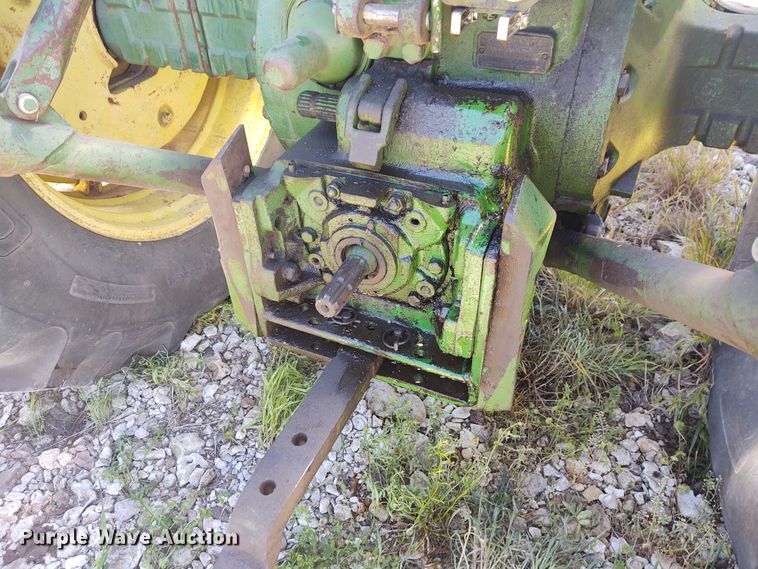 image for item DE6917 John Deere 4020 tractor
