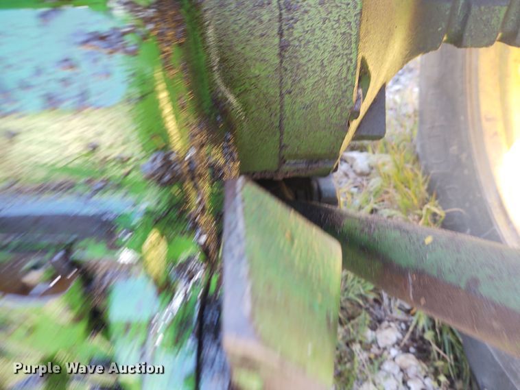 image for item DE6917 John Deere 4020 tractor