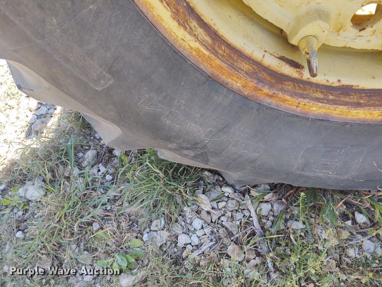 image for item DE6917 John Deere 4020 tractor