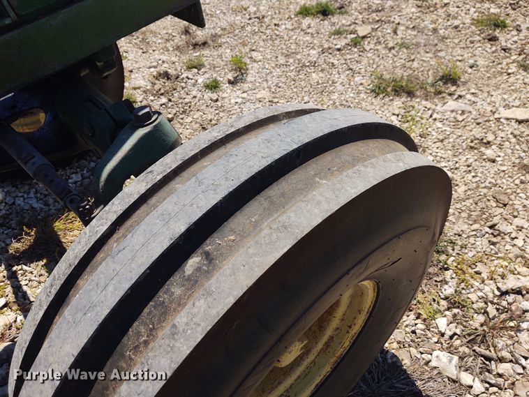 image for item DE6917 John Deere 4020 tractor