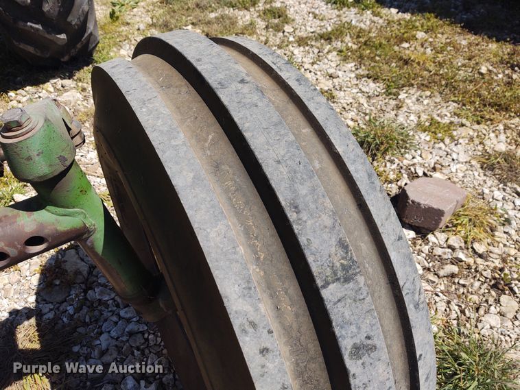 image for item DE6917 John Deere 4020 tractor