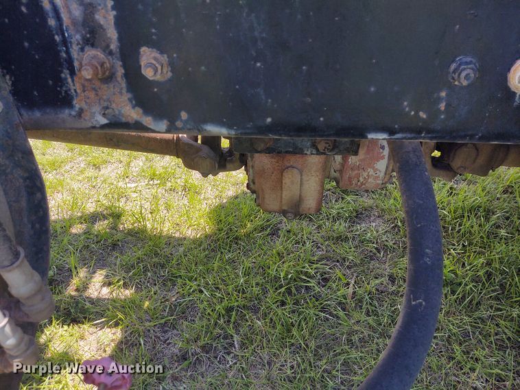 image for item DE6923 1992 Volvo White GMC Autocar applicator truck