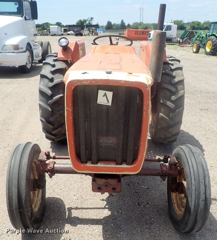 image for item DG3232 Allis Chalmers AC5040  tractor
